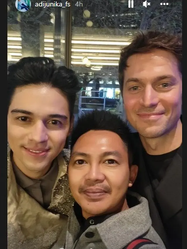 Maxime Bouttier hadiri gala premiere Ticket to Paradise di London (Foto: Instagram adijunika_fs)