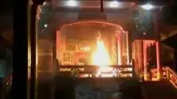 Delapan rumah ibadah dibakar massa saat bentrok Tanjung Balai.