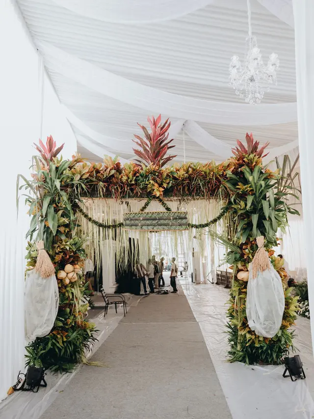 Potret dekorasi acara pengajian Erina Gudono (Bridestory/tim fotografi Morden)