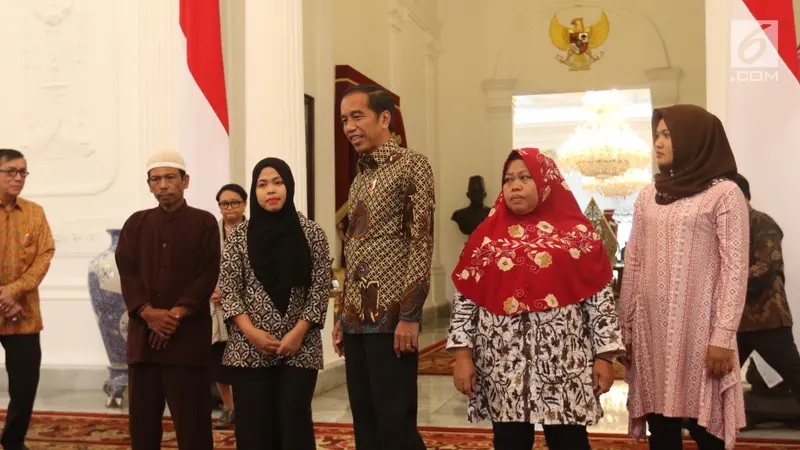 Presiden Jokowi Terima Siti Aisyah di Istana