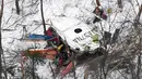 Sembilan orang dinyatakan tewas dalam kecelakaan helikopter yang jatuh di pegunungan Prefektur Nagano, Jepang, Senin (6/3).Semua korban adalah pejabat pemerintah dan tim SAR yang telah berlatih. (AP PHOTO)