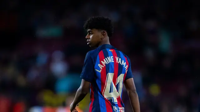 Profil Lamine Yamal, Dijuluki Bocah Ajaib yang Gendong Barcelona