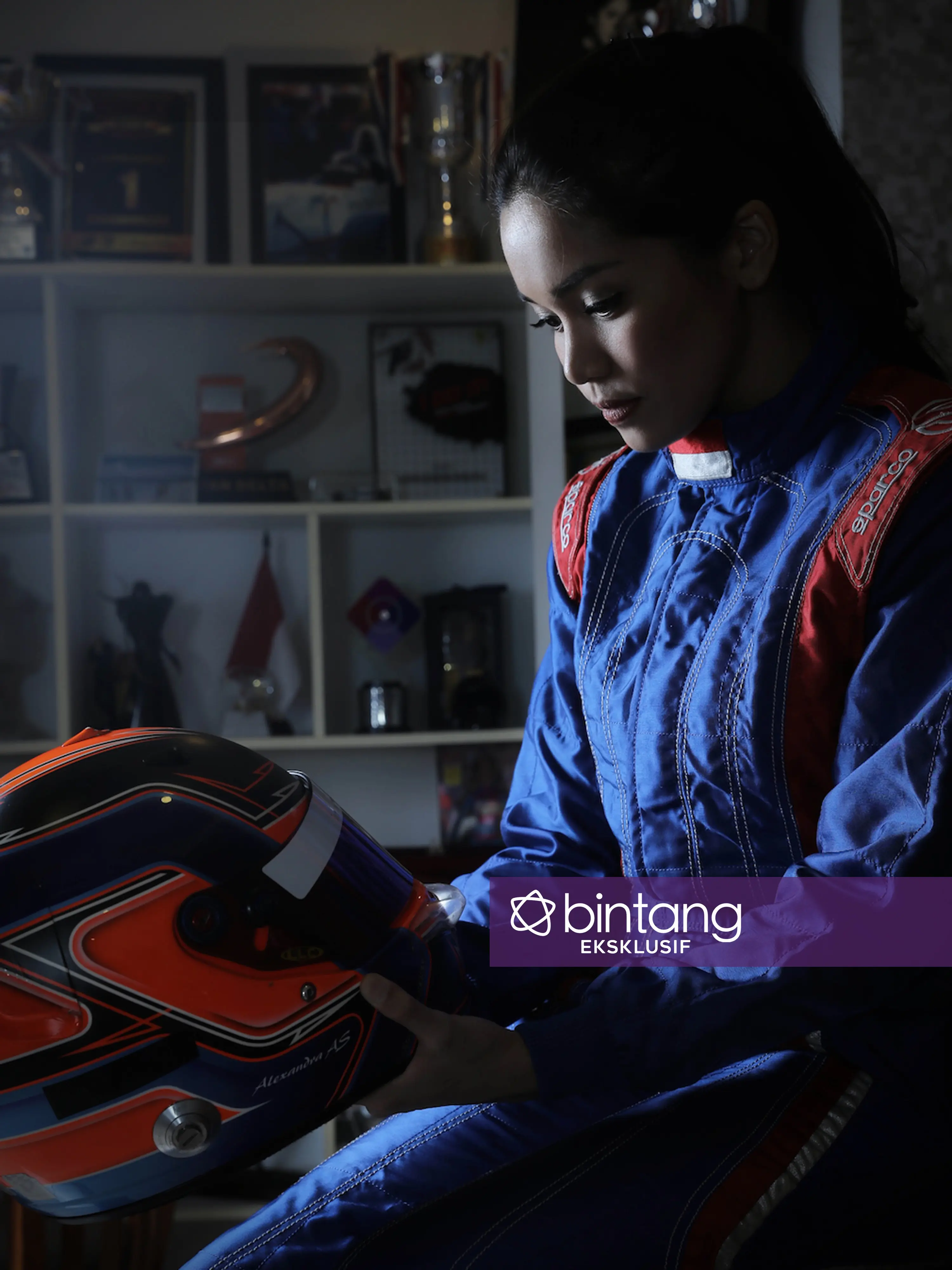 Alexandra Asmasoebrata | Foto: Galih W. Satria/Bintang.com Digital Imaging: Muhammad Iqbal Nurfajri/Bintang.com