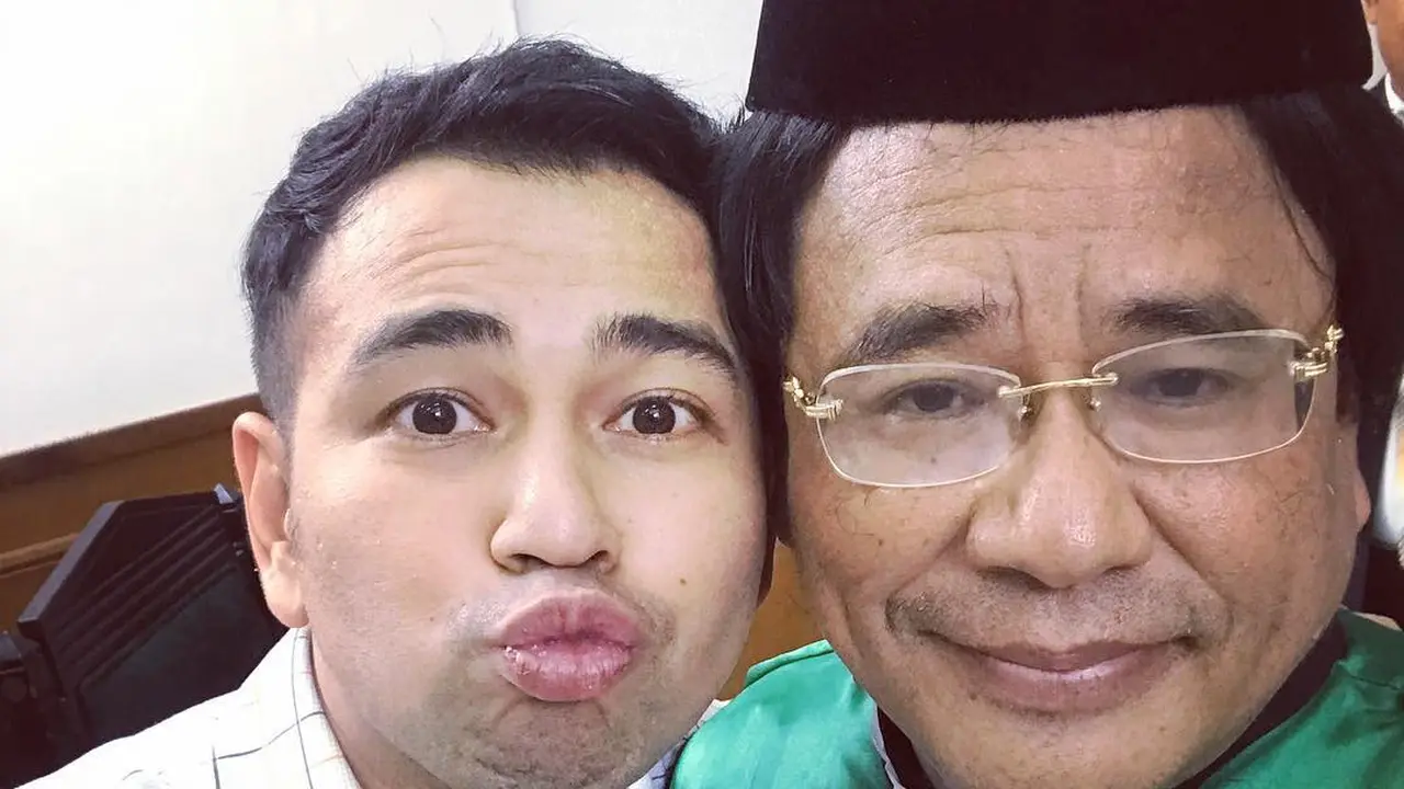 [Bintang] Raffi Ahmad dan Hotman Paris Hutapea