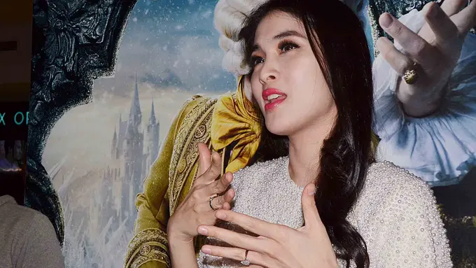 [Bintang] Sandra Dewi