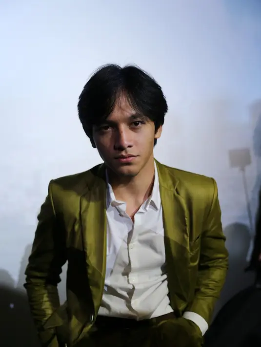 "Udah, enggak ada kendala sih. Paling gugup aja sama michelle, dan pertama kali drama Screenplay juga," kata Jefri Nichol. (Adrian Putra/Bintang.com)