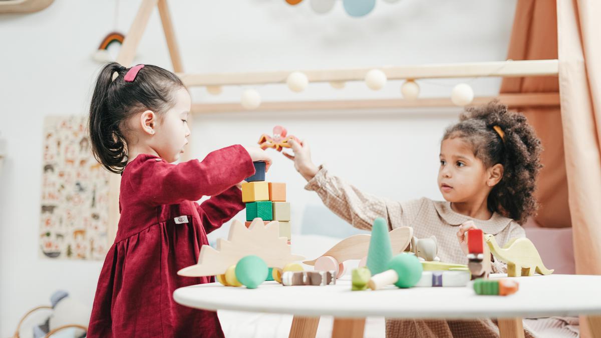 Tips Efektif Membantu Anak Sulit Bersosialisasi