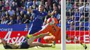Arsenal sempat tertinggal lebih dulu melalui gol yang dicetak pemain Leicester, Jamie Vardy pada laga Liga Inggris di Stadion King Power, Inggris, Sabtu (26/9/2015). (Action Images via Reuters/Craig Brough)