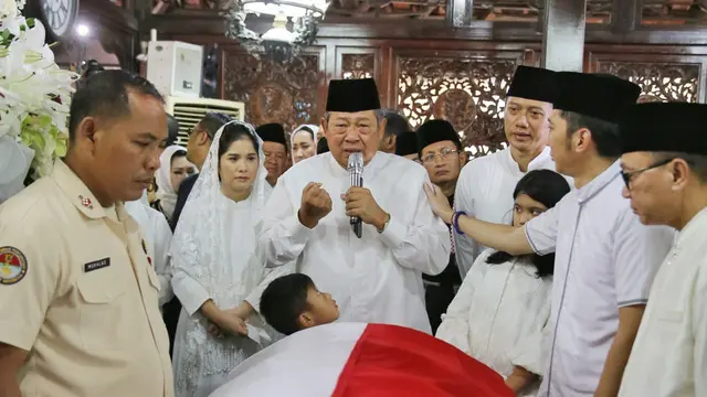 Cucu Ani Yudhoyono