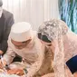 Pratama Arhan berbagi unggahan bersama Azizah Salsha di momen ulang tahun pertama pernikahan, kendati rumah tangga mereka tengah diterpa isu perselingkuhan. (dok. Instagram @pratamaarhan8/https://www.instagram.com/p/C-6Pl0fhOTw/)