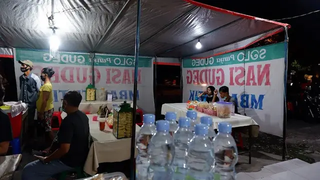 Gudeg Mbak Tutik, Lojiwetan