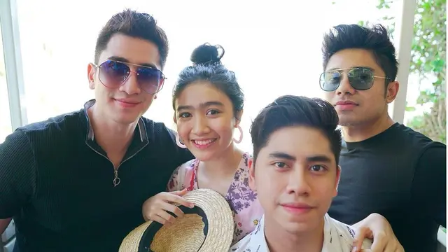 Momen Verrell Bramasta dan Febby Rastanty Saat Liburan Bersama di Bali