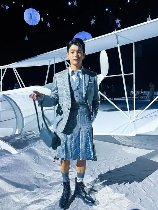 Eric Nam di peragaan busana Thom Browne di New York Fashion Week 2023. (Instagram/ ericnam)