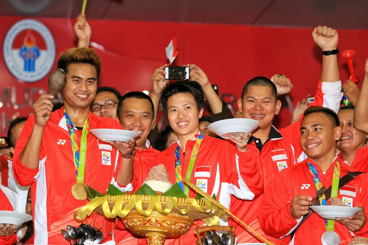 [Bintang] Disambut Meriah, Tontowi Ahmad dan Liliyana Natsir Terharu