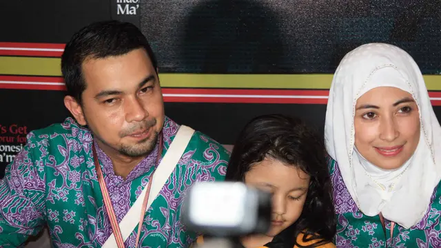 Sultan Djorghie dan Annisa Trihapsari