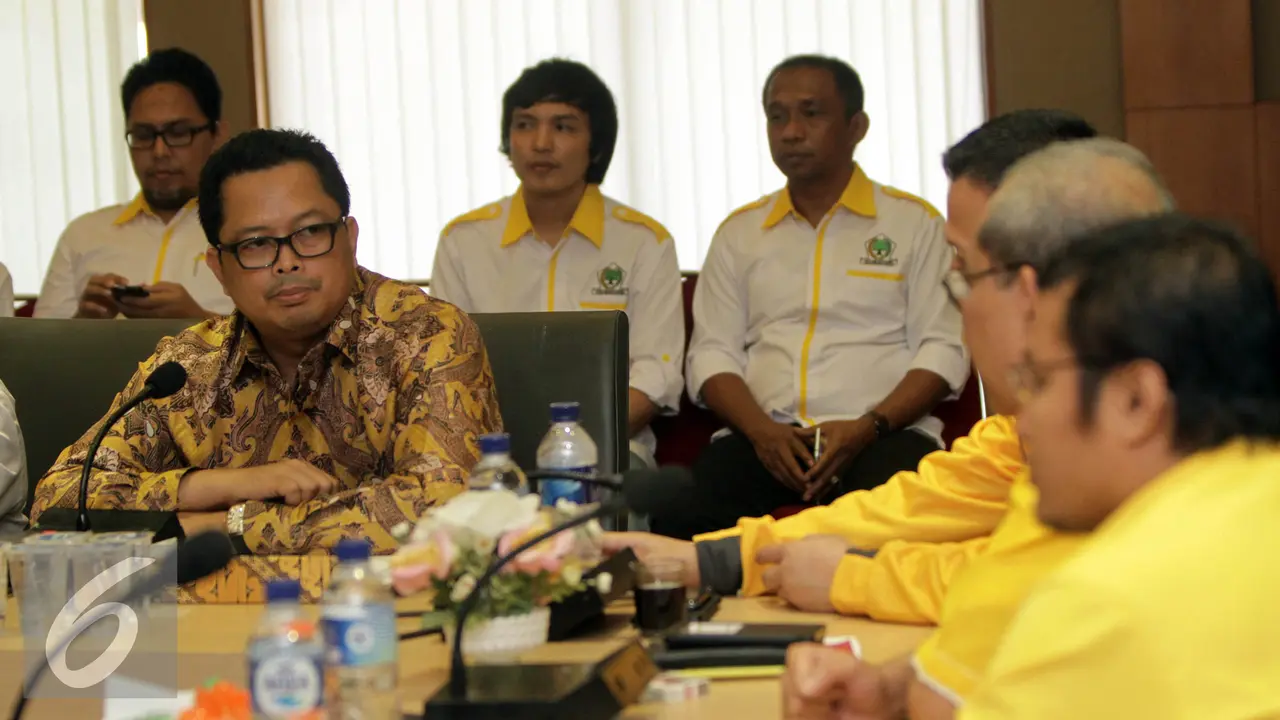 20160504- Setya Novanto dan Mahyudin Daftar Jadi Caketum Golkar-Jakarta- Johan Tallo