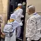 Jemaah haji gelombang kedua dari Mekkah menuju Madinah. Jemaah haji Kloter 18 Embarkasi Jakarta-Pondok Gede (JKG 18) diberangkatkan menuju Madinah dari Hotel Manazel Al-Hoor, Mekkah, Arab Saudi, Minggu, 7 Juni 2026. (dok. Media Center Haji)