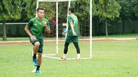 Pemain PS TNI, Ahmad Nufiandani, menyatakan siap bangkit pada kompetisi musim 2018. (Bola.com/Permana Kusumadijaya)