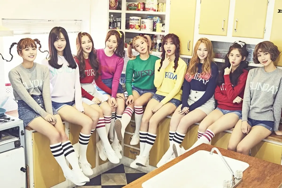 [Bintang] 8 Lagu K-pop yang Punya Judul Lucu dan Unik