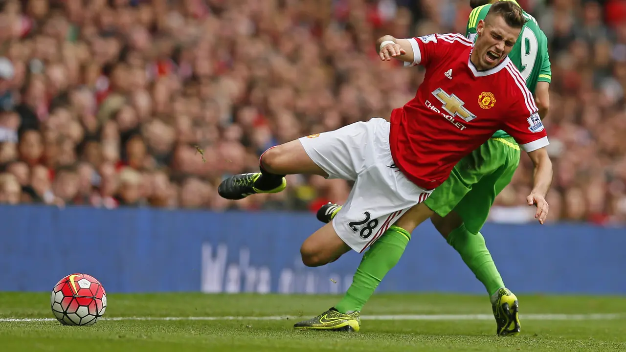 Schneiderlin Sempat Kaget dengan Cara Melatih Van Gaal