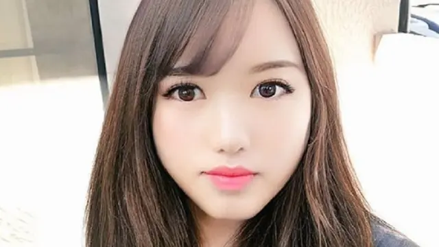 Kecanduan FaceApp, Gadis Cantik Ini Ternyata Seorang Pria Berusia 53 Tahun.