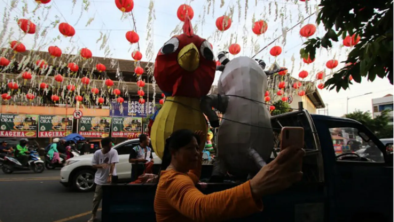 Nyala Malam Ini, Siap-Siap Selfie Di Lampion Shio Pasar Gede Solo