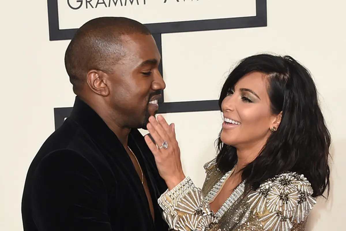 [Bintang] Kim Kardashian - Kanye West