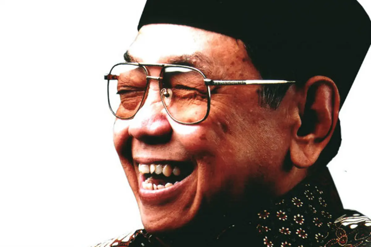 Bicara tentang kelakar Gus Dur tentunya banyak yang masih terkenang di ingatan masyarakat.