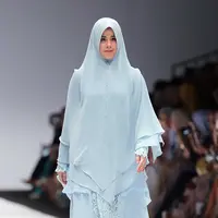 Jakarta Fashion Week 2017 (Deki Prayoga/bintang.com)