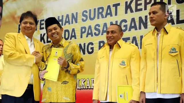 Diusung Golkar, Begini Senyum Pasangan Calon Kepala Daerah