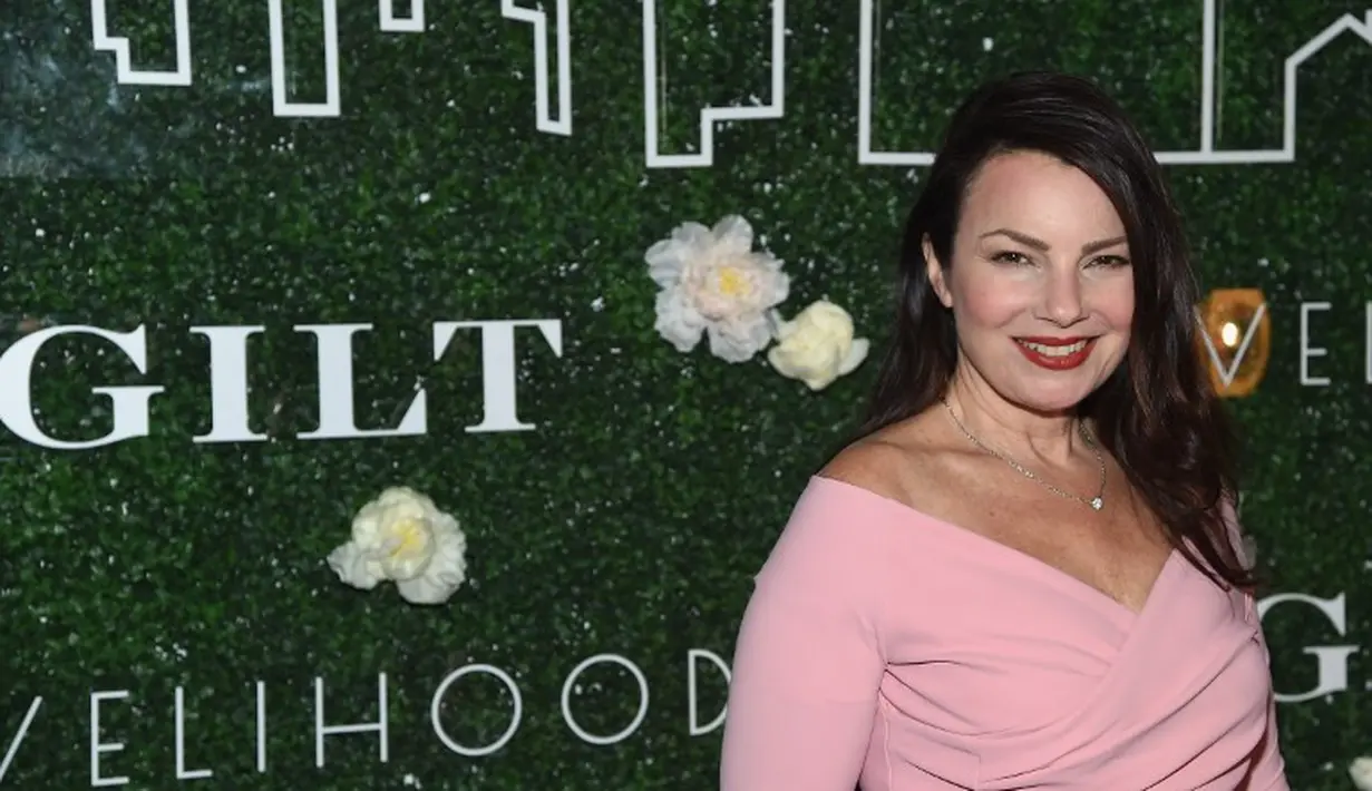 Fran Drescher menikah dengan Peter Marc Jacobson dari 1979-1999. Jacobson sendiri mengaku gay pada tahun 1996 dan hal itu menyebabkan perceraian mereka. (JAMIE MCCARTHY / GETTY IMAGES NORTH AMERICA / AFP)