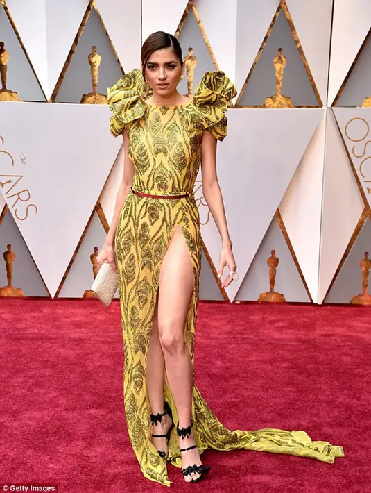 Melansir dailymail.com, Blanca Blanco yang bagian intimnya terlihat itu sempat dikabarkan tidak mengenakan pakaian dalam. Namun hal ini langsung dibantah Blanca Blanco, ia mengkonfirmasi bahwa dirinya mengenakan pakaian dalam saat itu. (doc.dailymail.com)