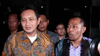 Udar Pristono ditahan atas dugaan pengadaan kasus korupsi proyek pengadaan bus Transjakarta dan bus Terintegrasi Transjakarta senilai Rp1,5 triliun, Jakarta, (17/9/14). (Liputan6.com/Johan Tallo)