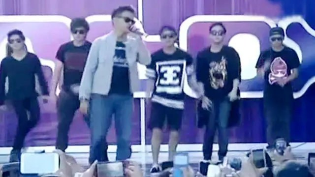  SMASH - Hello