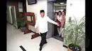 Dihadapan  K.H. Hasyim Muzadi, para aktivis meminta agar Wantimpres memberikan rekomendasi kepada Presiden Joko Widodo untuk tidak melantik calon Kapolri Komjen Pol. Budi Gunawan, Gedung Wantimpres, Jakarta, (30/1/2015). (Liputan6.com/Faizal Fanani)