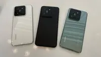 Xiaomi 14, HP Flagship Xiaomi terbaru yang hadir dalam tiga opsi warna yakni White, Black, dan Jade Green. (Liputan6.com/ Agustin Setyo Wardani)