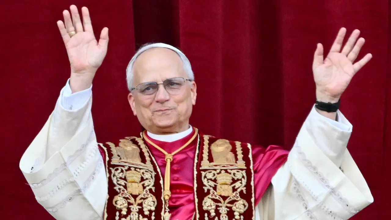 Pilih Nama Kepausan Leo XIV, Ini Sosok Robert Francis Prevost