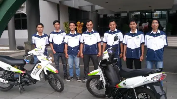 Canggih, Mahasiswa USU Ciptakan Motor Berbahan Bakar Air!