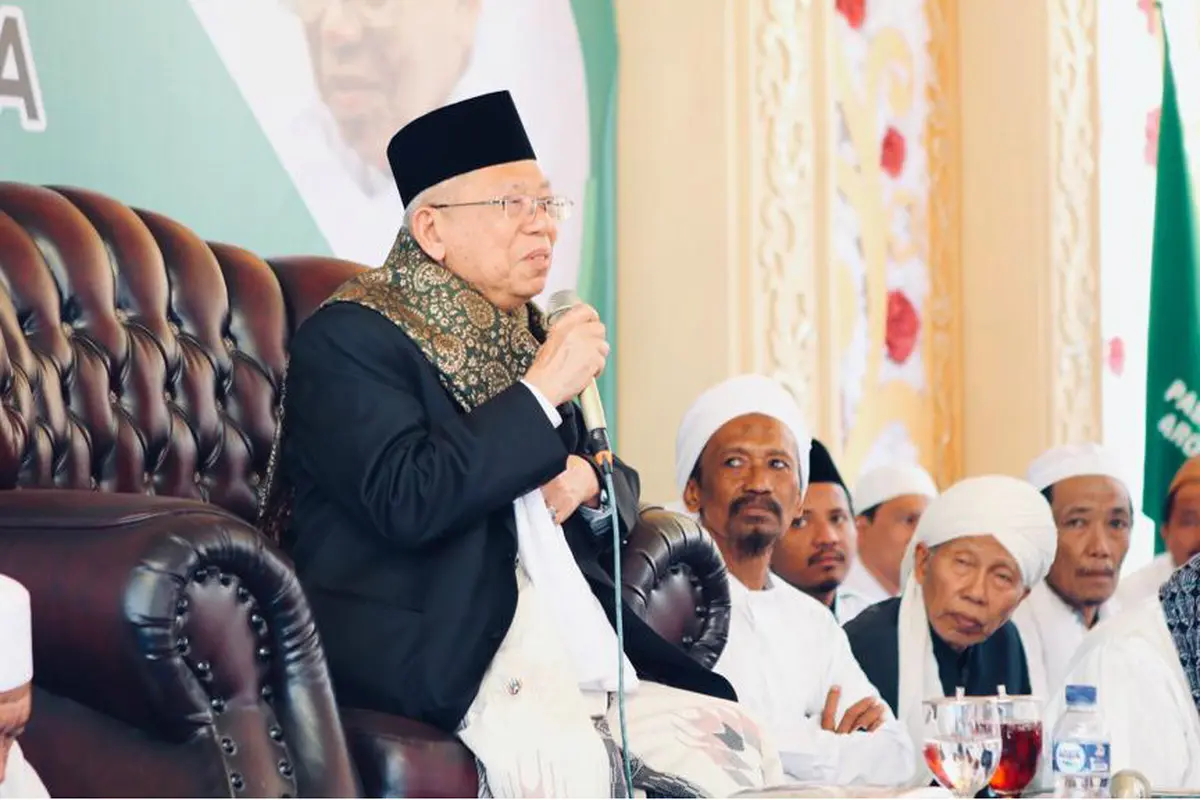 Cawapres Ma'ruf Amin menghadiri peringatan Hari Santri Nasional ke-2 bersama ulama se-Madura.
