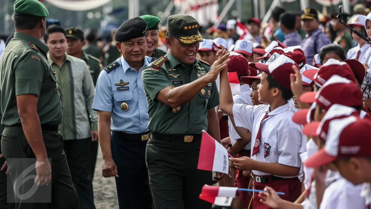 20160823-Menhan Ryamizard Ryacudu Pimpin Upacara Bela Negara di Silang Monas-Jakarta
