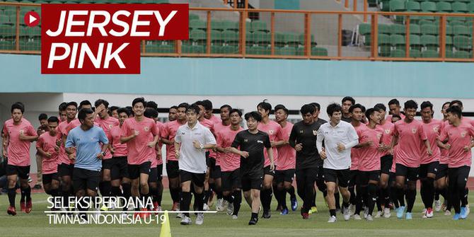 VIDEO: Jersey Warna Pink Warrix di Seleksi Timnas Indonesia U-19