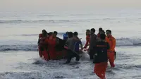   Kuli Bangunan Susul Turis AS Tenggelam di Pantai Bengkulu 