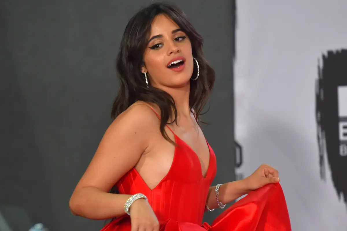 Camila Cabello Raih Empat Piala di MTV Europe Music Awards