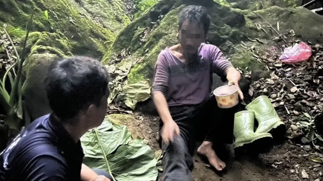 Pendaki terjebak di jurang selama 10 hari.