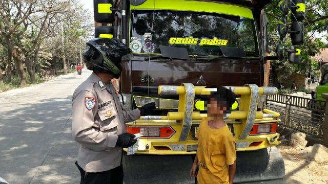 Ketika Anak Di Bawah Umur Jadi Sopir Tembak Truk Fuso Di Bogor News Liputan6 Com