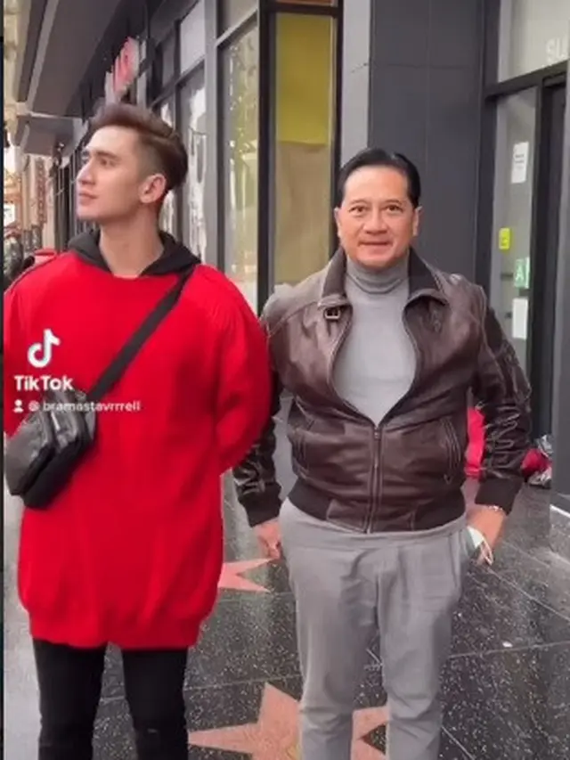 Verrell Bramasta liburan akhir tahun 2021 di Los Angeles, Amerika Serikat (Foto: Instagram/@bramastavrl)