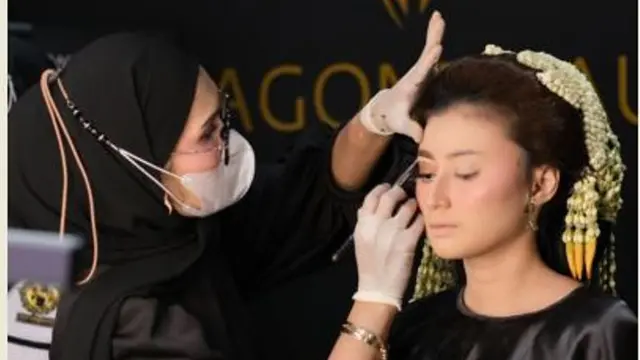 Paragon Buka Sekolah Kecantikan untuk Dukung :Pertumbuhan dan Tingkatkan Skill Makeup Artist
