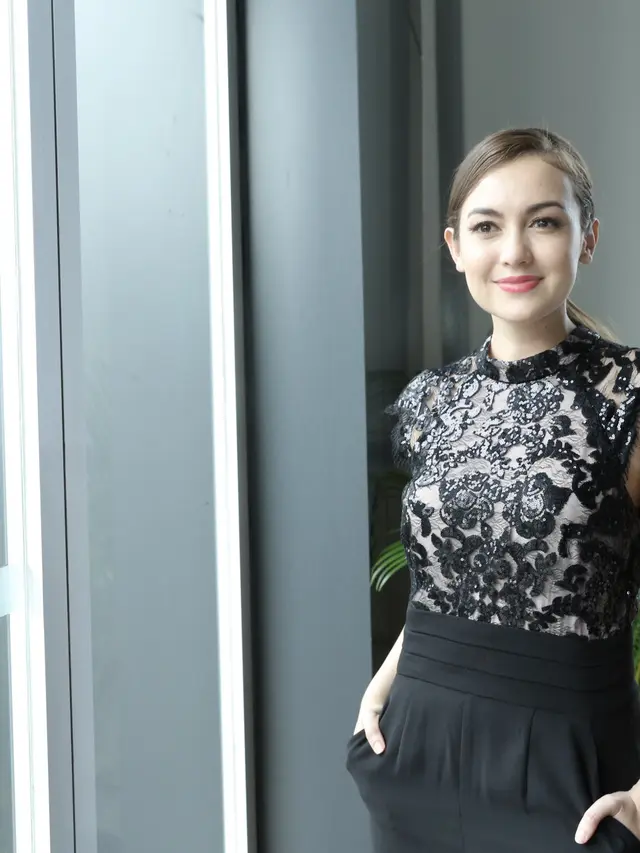 [Bintang] Rianti Cartwright