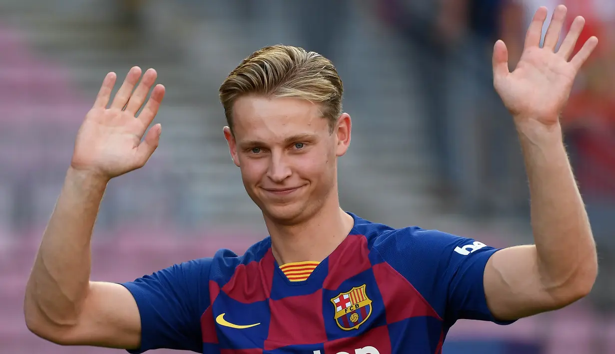 2. Frenkie de Jong (Barcelona/Belanda) - Gelandang. (AFP/Lluis Gene)