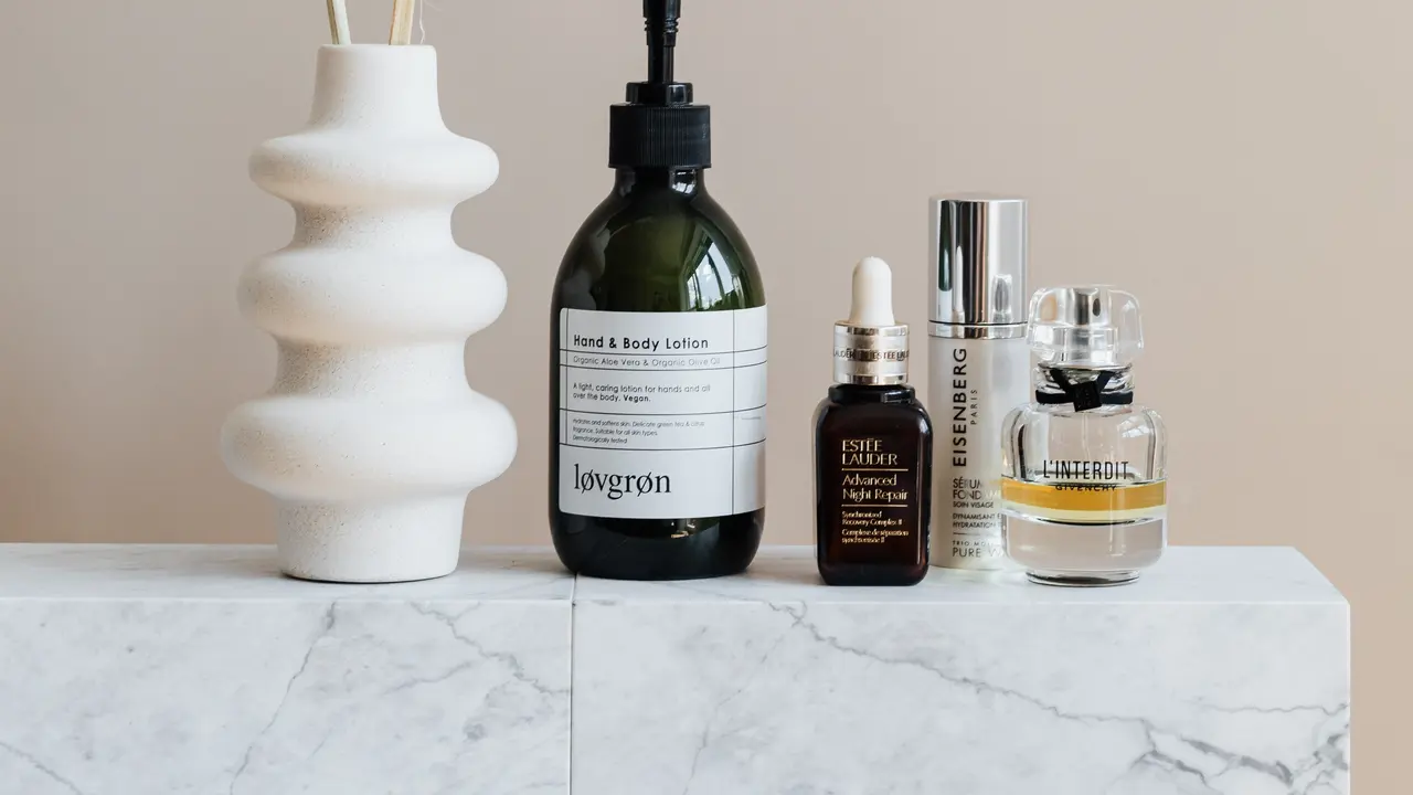 6 Produk Skincare yang Sebaiknya Disimpan di Kulkas Menurut Dermatologis